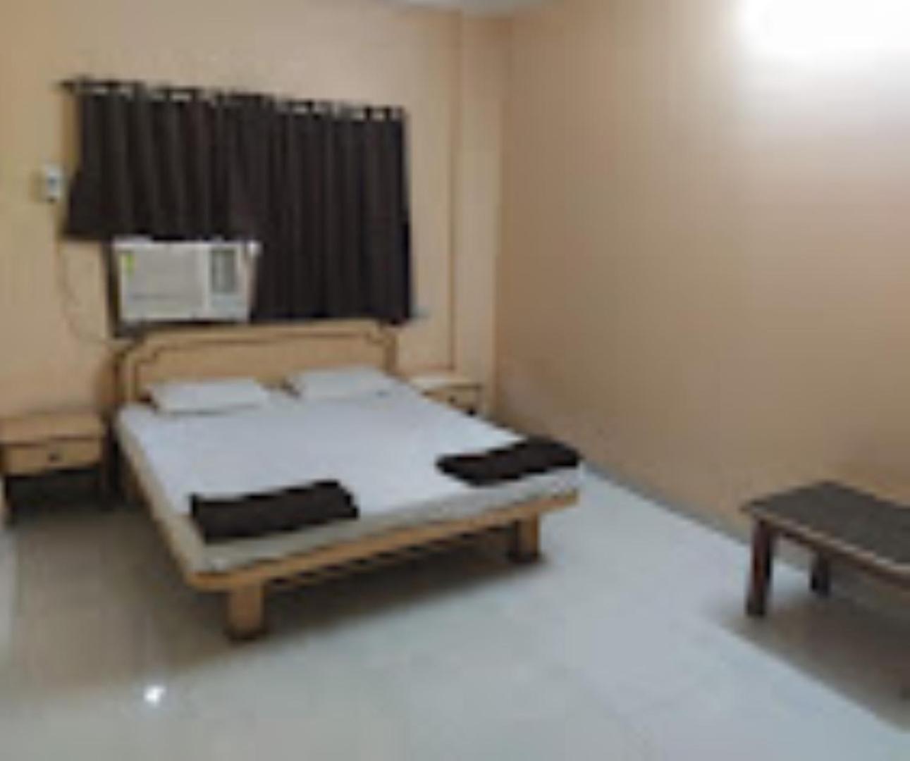 Hotel Pritam Palace , Dhule Εξωτερικό φωτογραφία